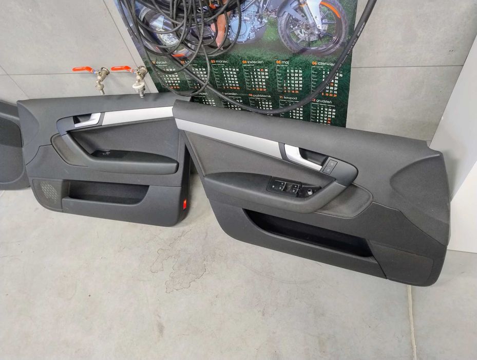 Boczki audi a3 8p 2003/2012 r 5 d stan idealny