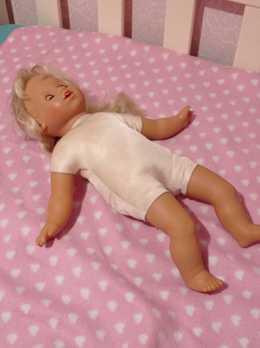 Гарненька,велика лялька-MAX ZAPF