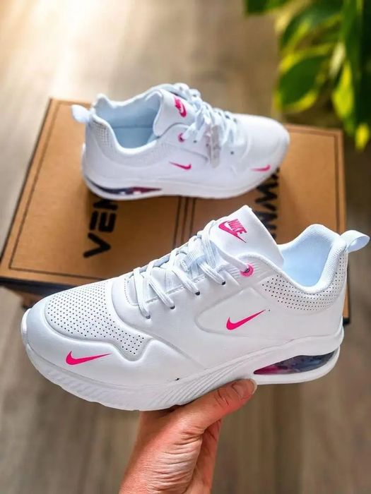 Buty damskie 
36-41
Wysyłka pobraniowa lub olx 
Przed zakupem pytać o