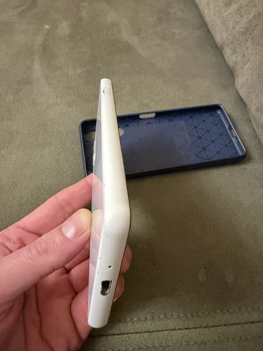 Sony Xperia 10 III 6/128 GB – stan bardzo dobry, szkło na ekranie