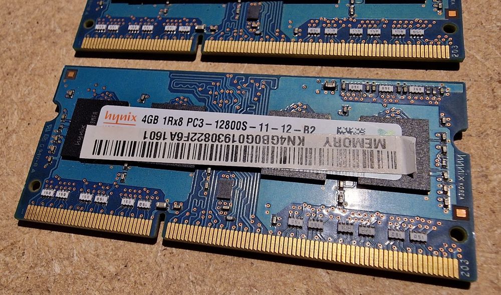 Memória RAM Hynix 8GB (2x4GB) DDR3 1600MHz SODIMM