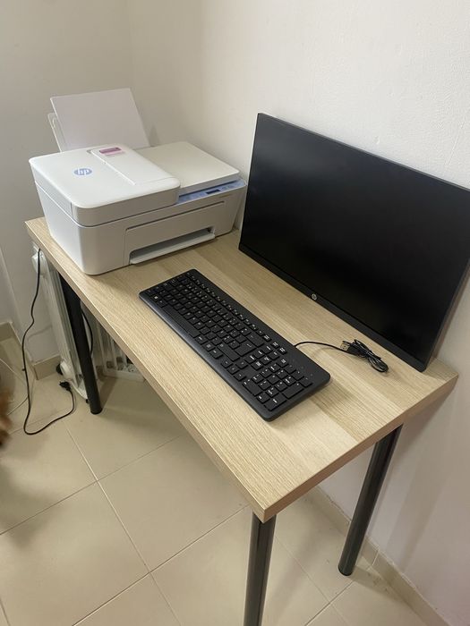 •Monitor HP •Teclado • Mesa • Impressora