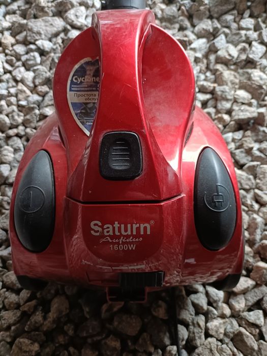 Продам пылесос Сатурн