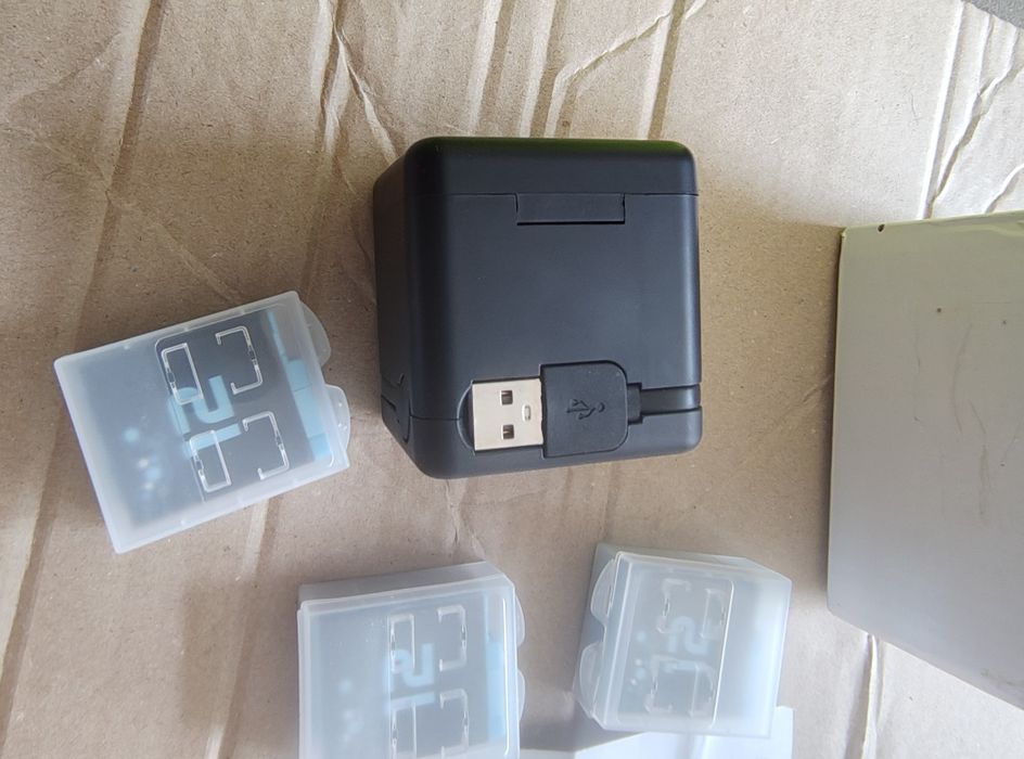 Ładowarka USB z zestawem akumulatorów litowo-jonowych do goPro
