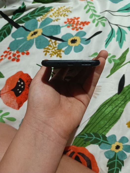 срочно продам Redmi 9c NFC+ на 64гб
