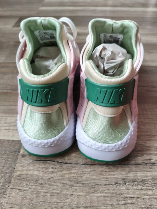 Nowe Nike Huarache Run SE GS rozmiar 38