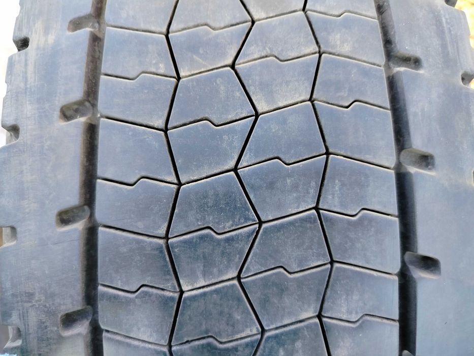 opona 295/60R22,5 Bridgestone H-Drive