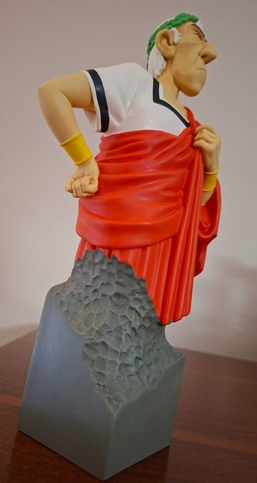 Busto em resina de Júlio César. Universo Asterix