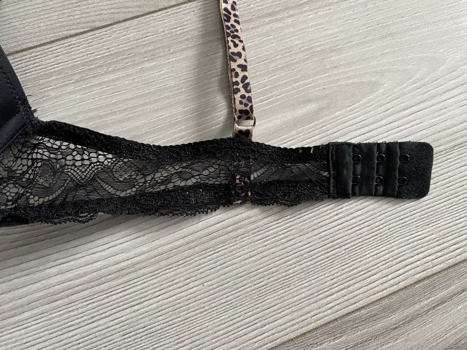 Biustonosz damski Esotiq czarny