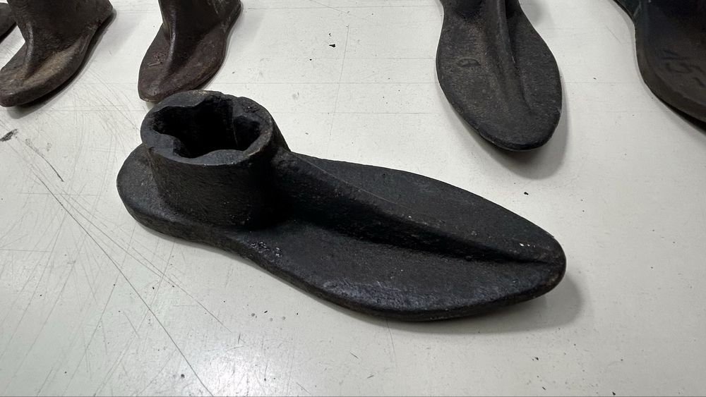 Szewskie kopyta. Zabytkowy zestaw