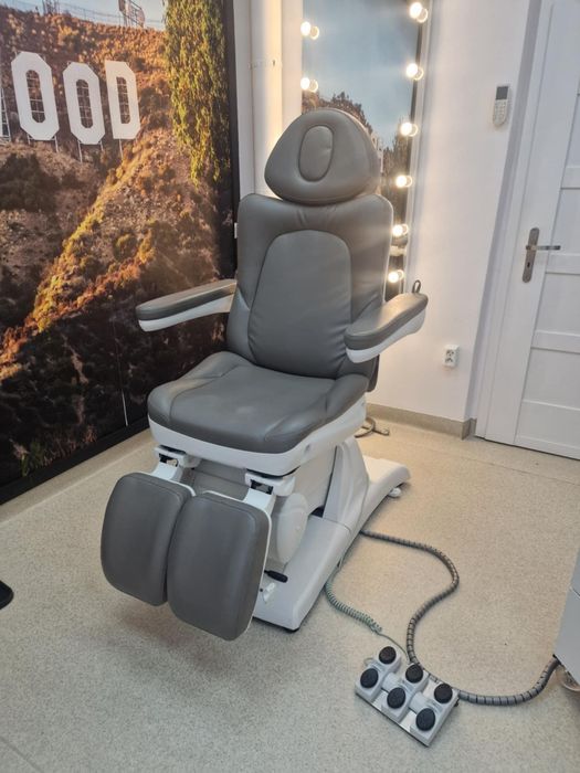 Fotel podologiczny / kosmetyczny 3-silnikowy  Azzurro