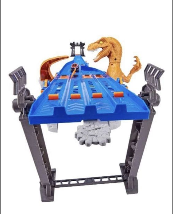 Трек Zuru (Зуру) Metal Machines 4 Lane Madness Шалений динотрек