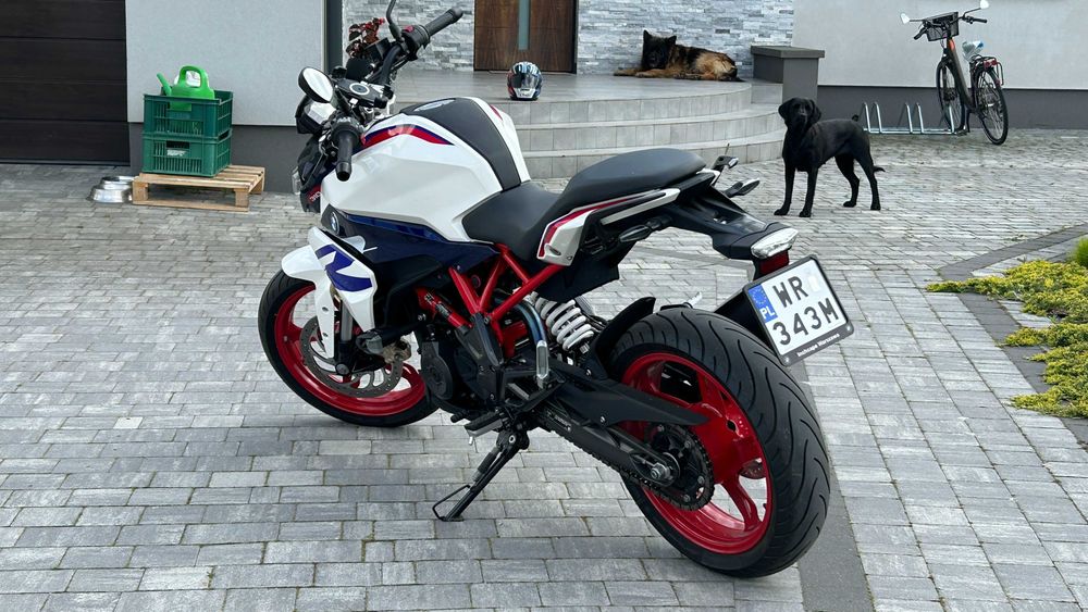 motocykl BMW G310R