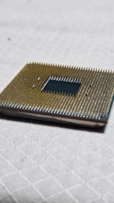 CPU AMD Ryzen 5 3600X mais Cooler stock