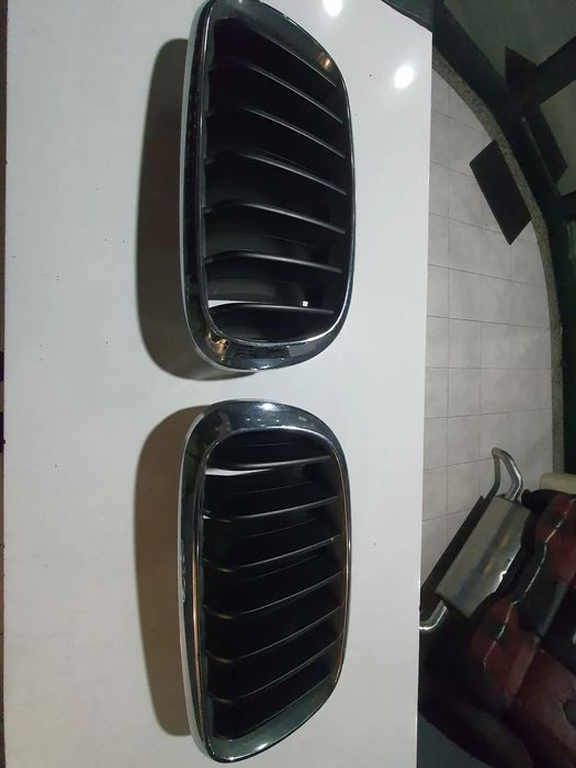 GRELHAS BMW X5 / 7316075 / 7316076