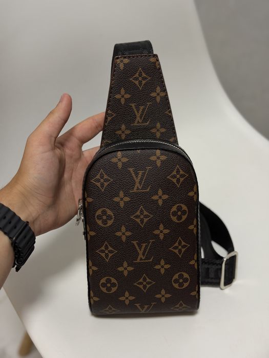 Шкіряна сумка/мессенджер louis vuitton через плече