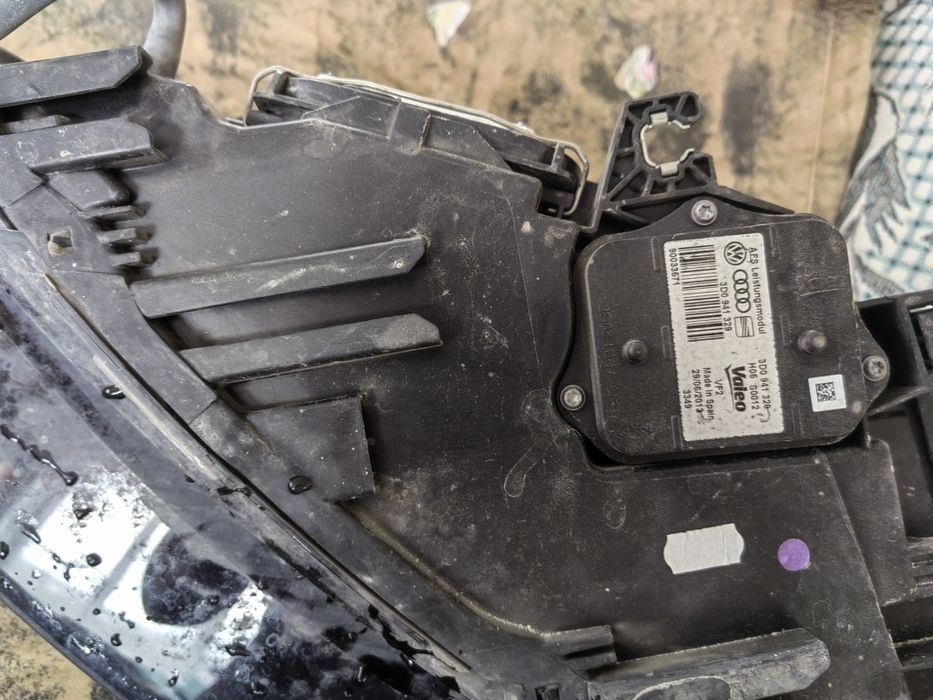 Фара адаптивная в сборе AUDI Q5 SQ5 8R 8r0941032e