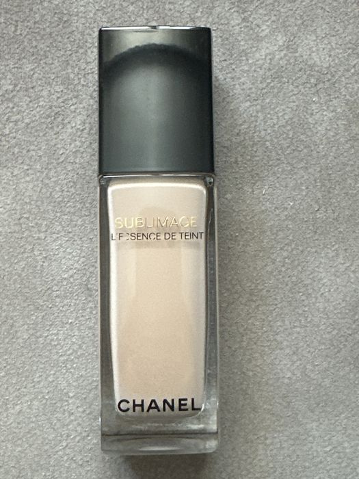 Продам тональный CHANEL Sublimage l’essence de teint тон B20