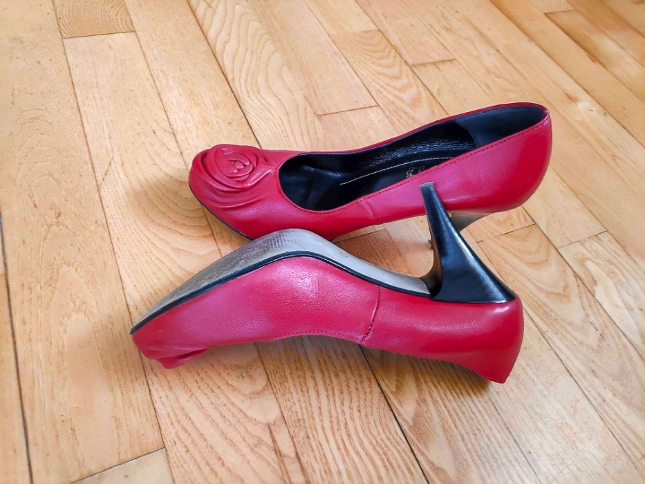 Buty szpilki czerwone skóra naturalna