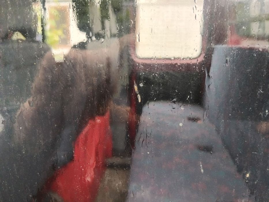 Мерседес 210 D ...
