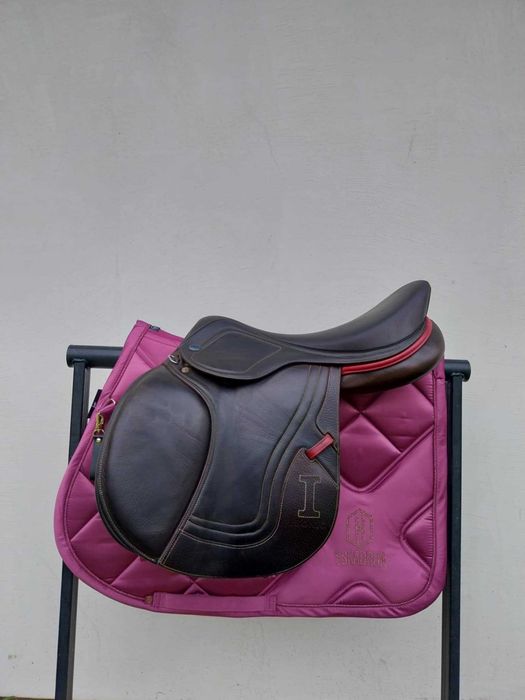 Siodło skokowe IKONIC Evolution Line