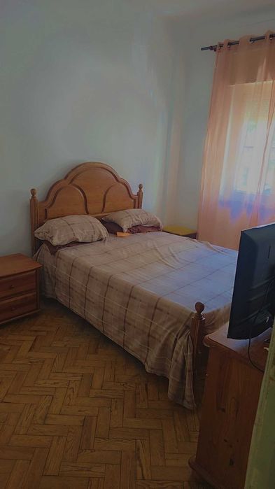 Quarto Bom e Barato