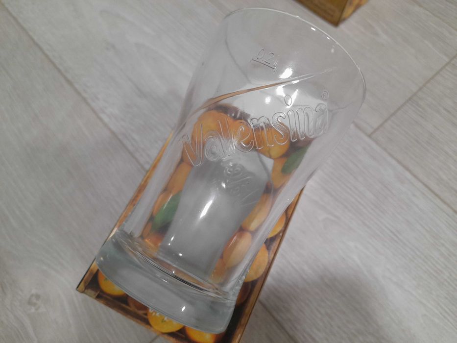 Zestaw 6 x szklanki do soku wody Valensina  0,2l nowe