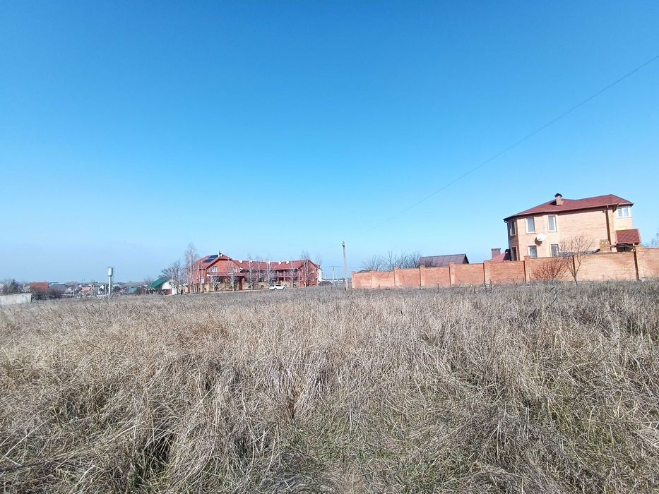 У продажу три суміжні ділянки в селі Санжійка 320 м до моря