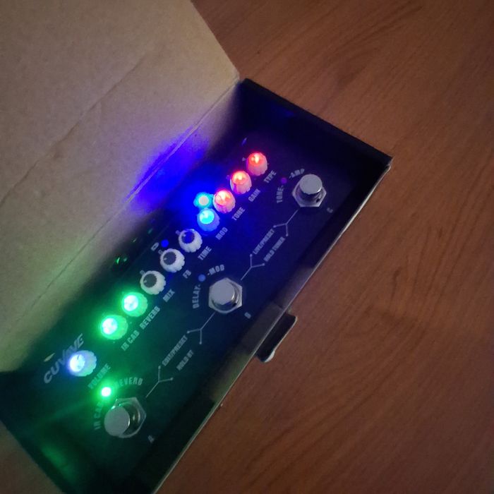 Pedal de efeitos cube baby