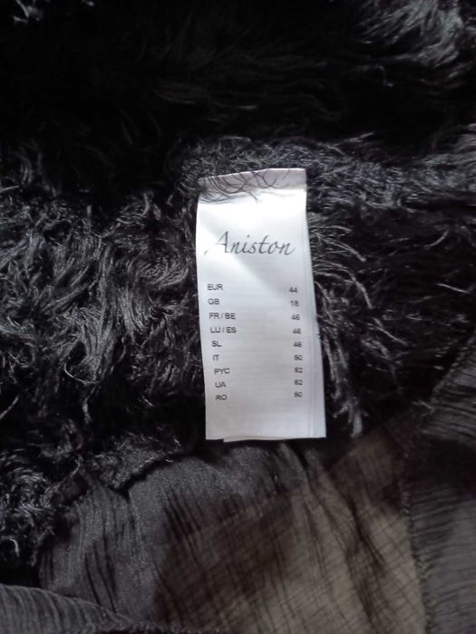 sweter "włochacz' Rozmiar 44. Marka Aniston