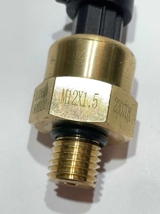 Электронный датчик давления масла + цифровой указатель NPT1/8 12В-24В