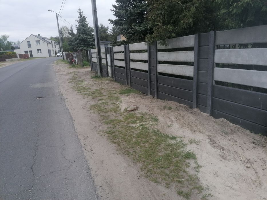 Płot betonowy ..