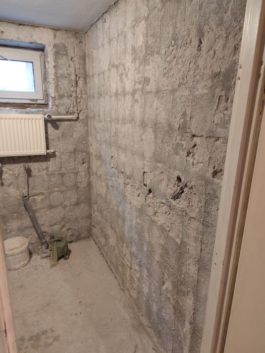 Skuwanie płytek, zrywanie tapet i podłóg,  burzenia ścian itp.