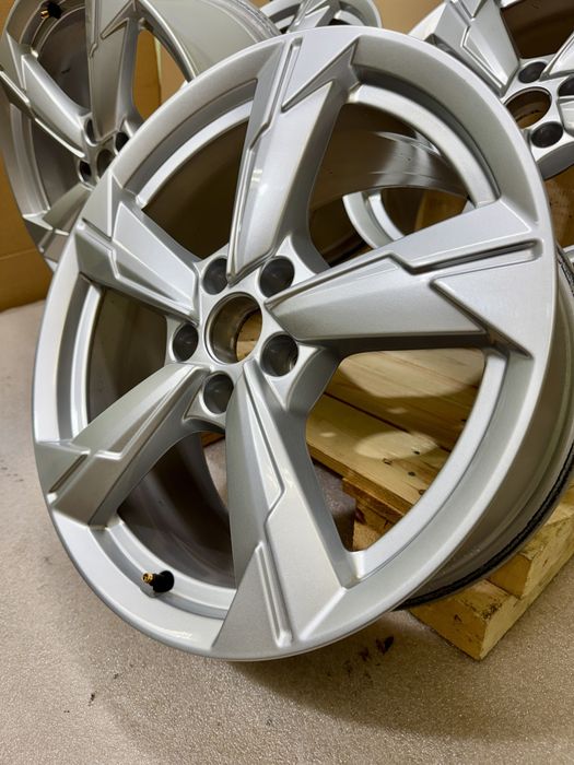 Alufelgi OE Audi A6 18 cali 5x112, ET39 VW Skoda Seat Stan bardzo dobry
