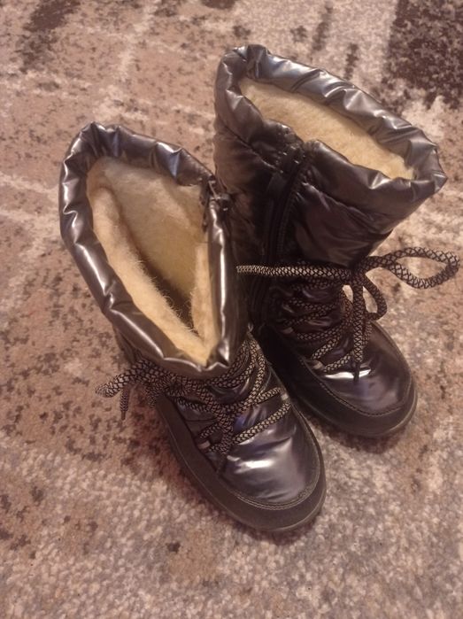 Зимові сапожечки на дівчинку, 29 розмір.