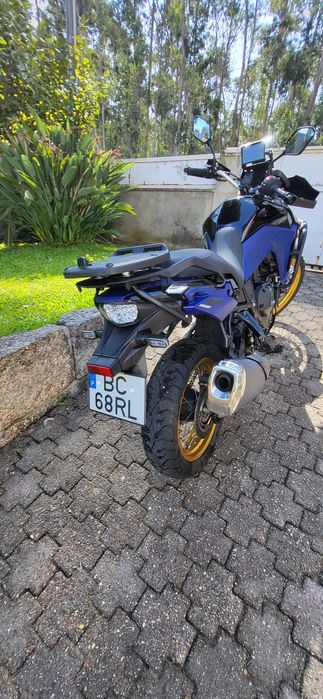 Vendo suzuki v-strom 800de