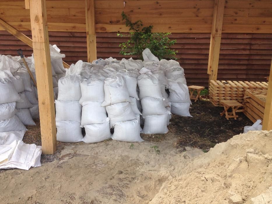 Щебінь, пісок, гранвідсів