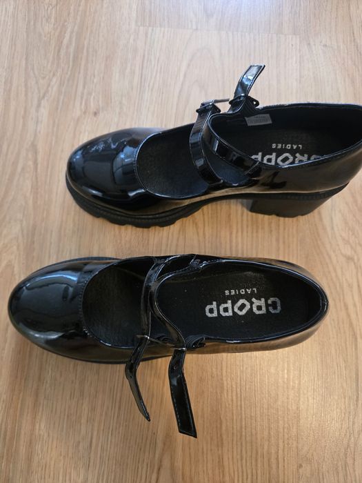 Buty Cropp w stylu Marry Ja e
