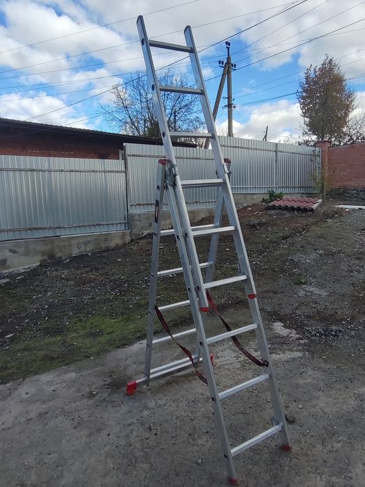 Продаю драбину 3 секційну універсальну