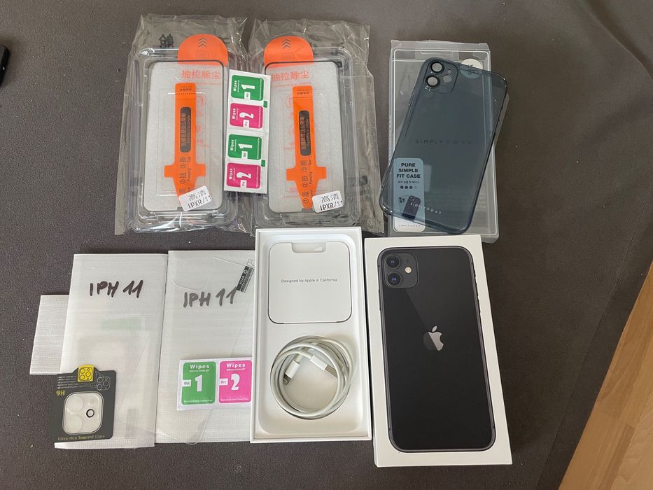 Zestaw do iPhone 11 pudełko kabel, etui, szkło na przód, tył i aparaty