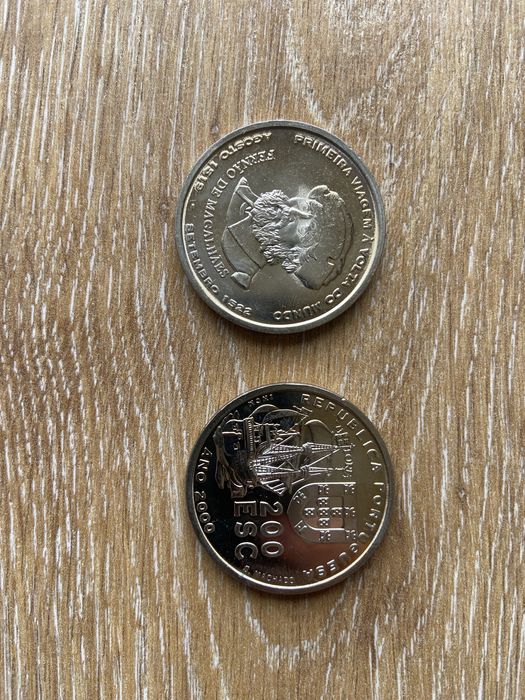 Moedas comemorativas 200 escudos
