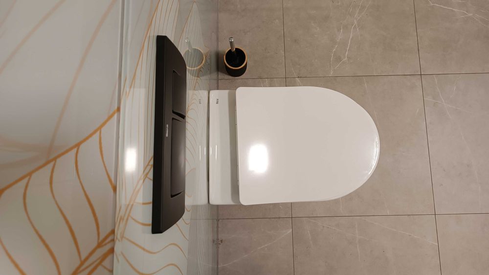 Szkło hartowane obudowa Geberit rozwiązanie bez fugowe dowolna grafika