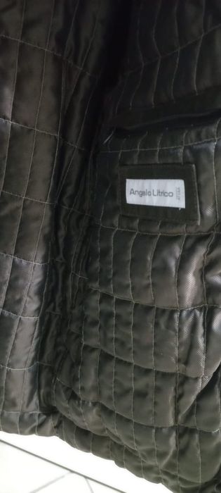 Casaco 3/4 de pele em castanho escuro