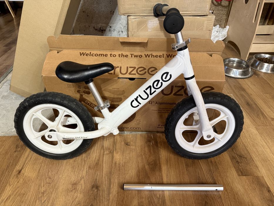 Rowerek biegowy Cruzee lekki