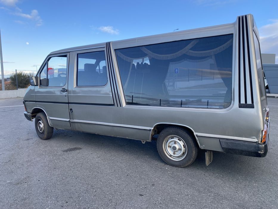 Carrinha Funerária420935529263288324