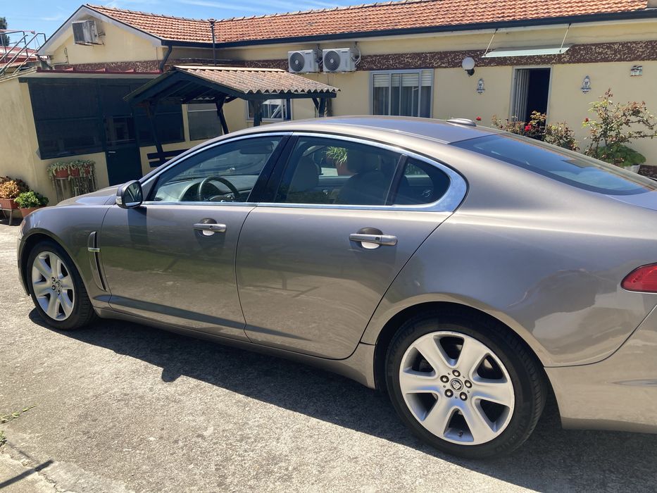 Jaguar XF 2.7 D V6 Luxury