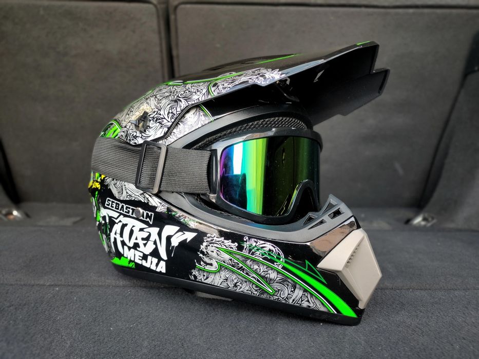 Кроссовый шлем Новый! + Очки