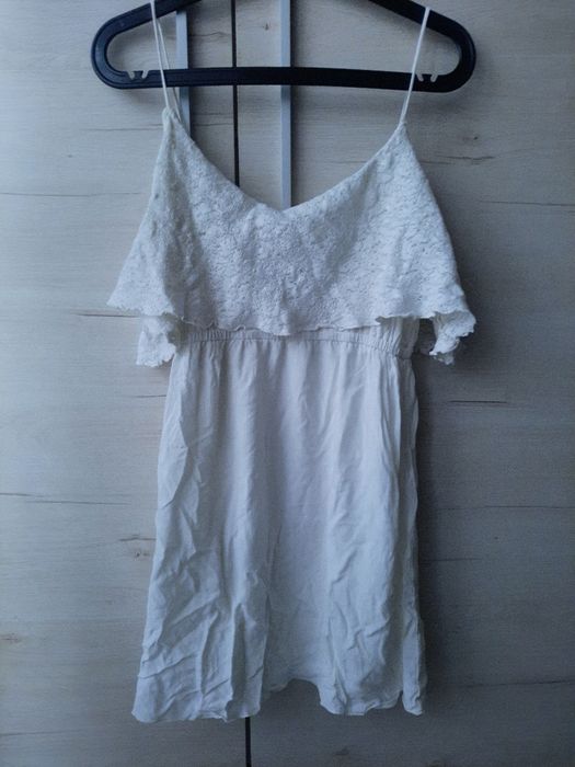 Biała letnia Sukienka Mango