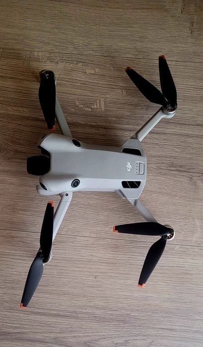 Sprzedam dji 4 mini pro
