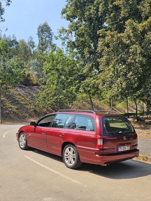 Opel Omega B Caravan 3.0 V6 – Caixa Manual & RWD (Edition 2000)